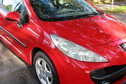 Peugeot 207 80.000 km 2.450 € Berlin 12357