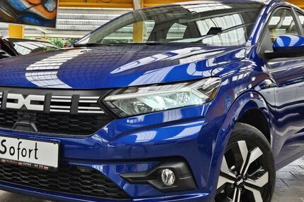 Dacia Sandero 5.000 km 16.975 &euro; Wallhöfen bei Bremen 27729