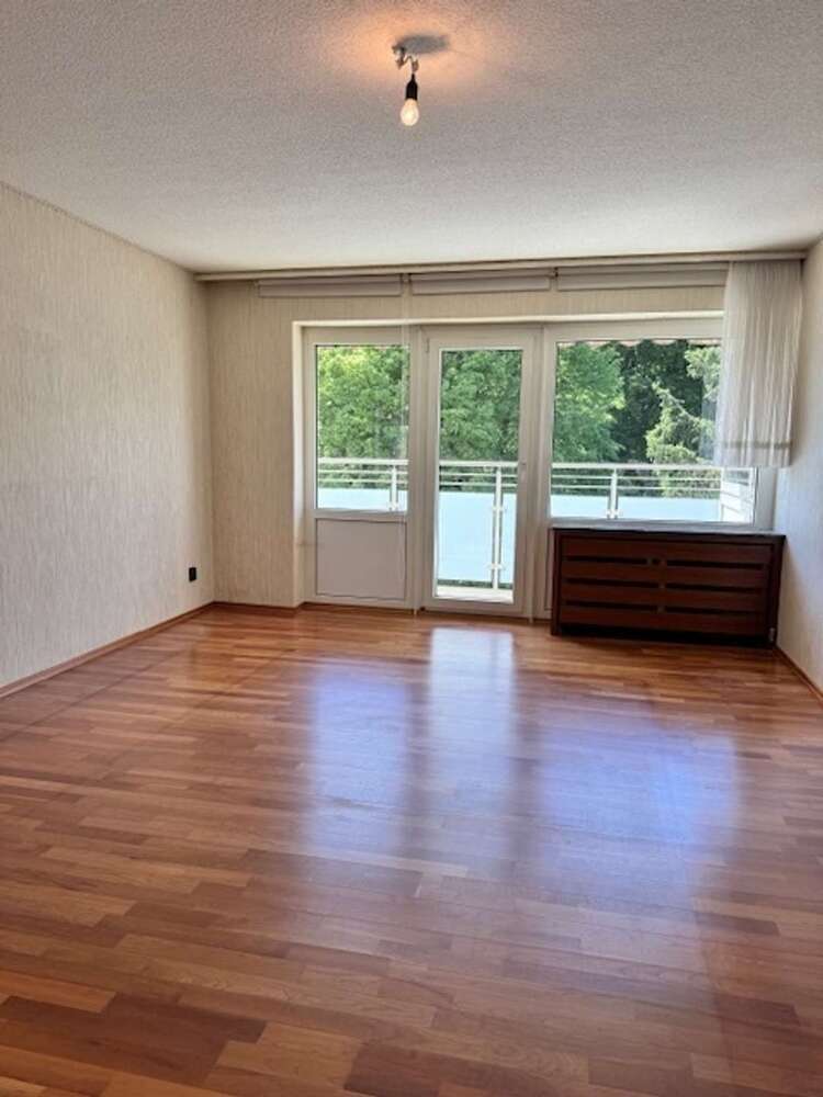 Wohnung zum Kaufen in Wuppertal 130.000 € 77 m²