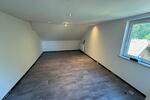 Dachgeschosswohnung in Meitingen 100qm +EBK 2 zimmer