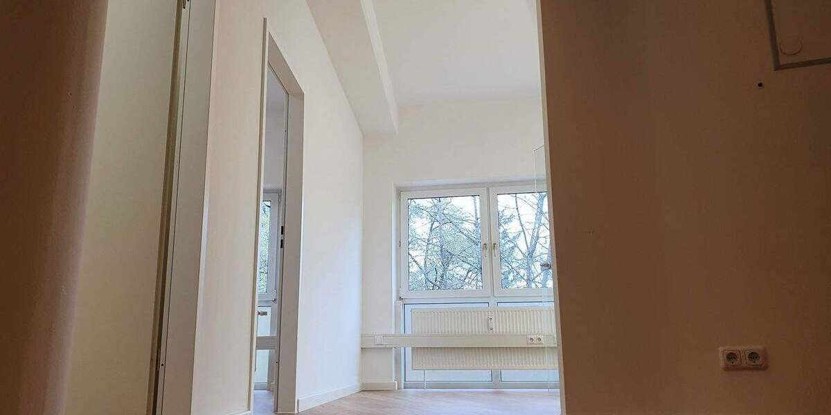 Gewerbeobjekt Waldkraiburg - 5 Zimmer, 126 m&sup2;, 995&euro; | Angebot:26616566