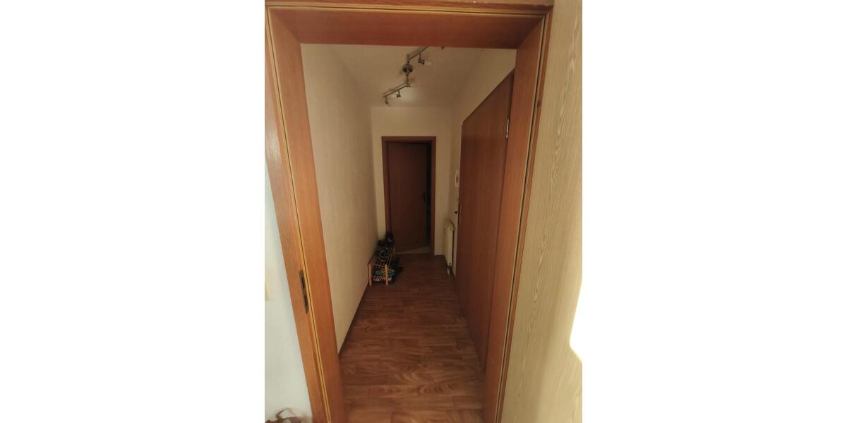 Dachgeschoßwohnung Zella-Mehlis Mehlis - 1 Zimmer, 40 m&sup2;, 275&euro; | Angebot:26048180