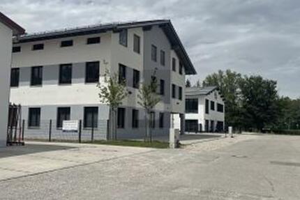 ERSTBEZUG & TOP LAGE IM GEWERBEGEBIET