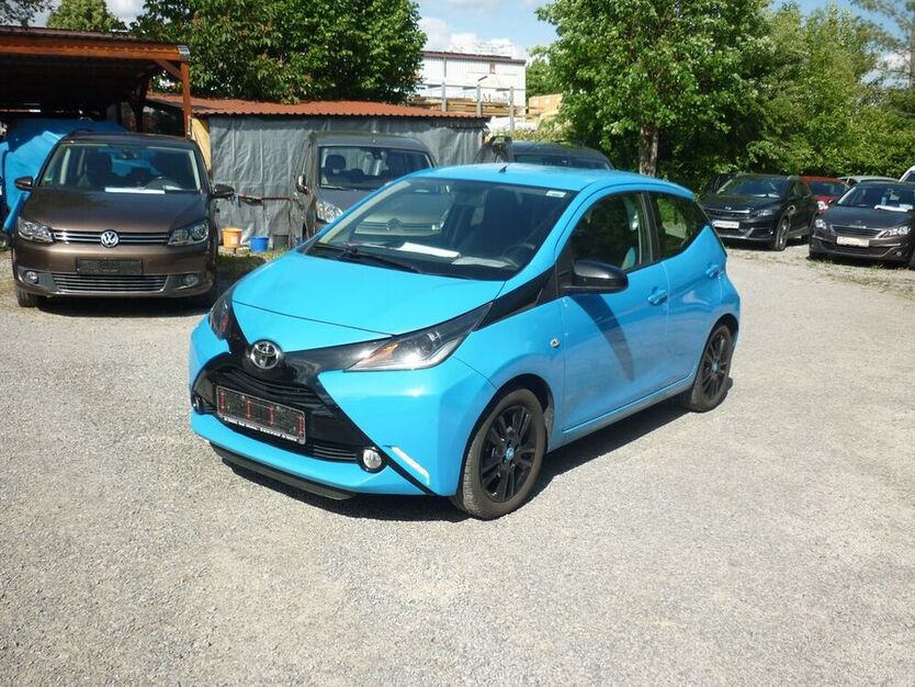Aygo (X)