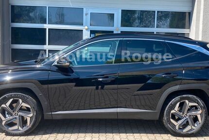 Hyundai TUCSON 13.428 km 37.900 € Magdeburg 39116