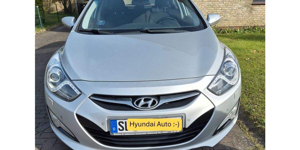 Hyundai i40 177.000 km 7.000 &euro; Schleswig 24837