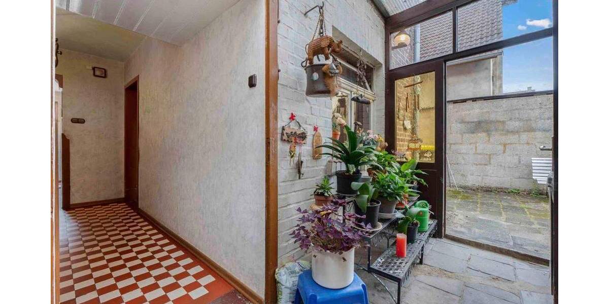 Doppelhaushälfte Bedburg Kirchherten - 3 Zimmer, 93 m&sup2;, 165.000&euro; | Angebot:25775757