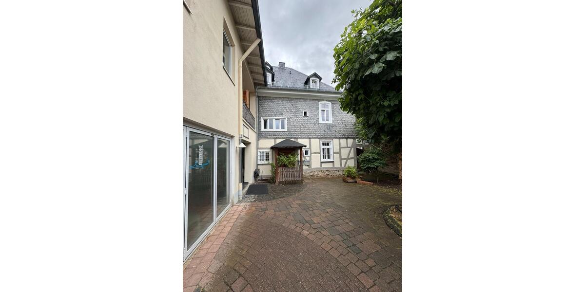 große Wohnung mit Altbaucharme im Herzen von Nastätten 5 zimmer