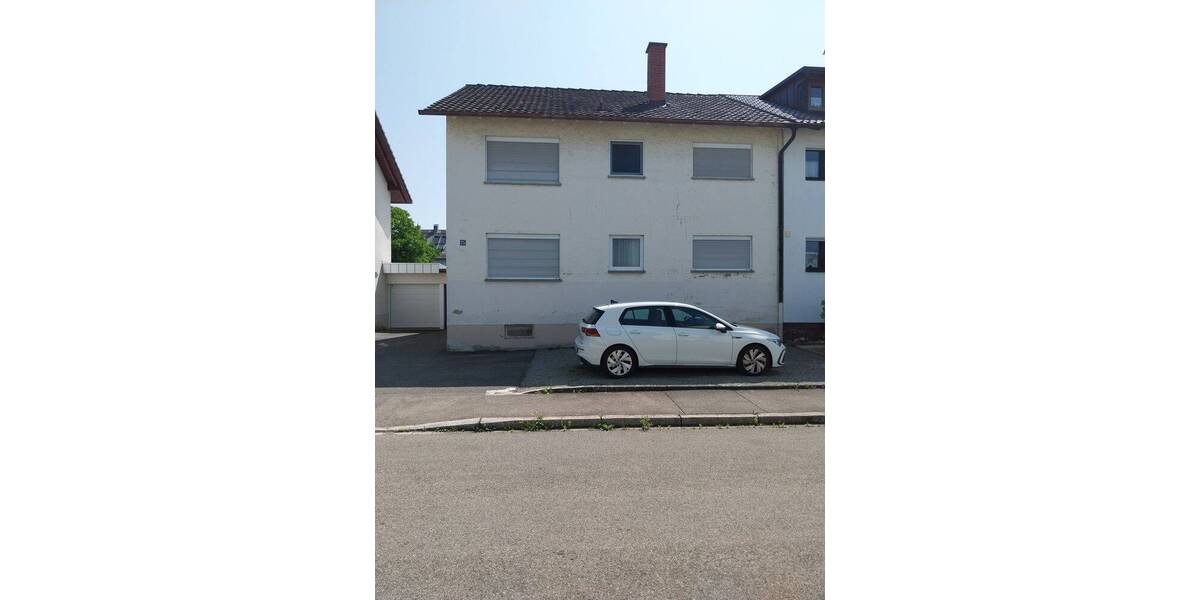 Doppelhaushälfte Singen - 6 Zimmer, 135 m&sup2;, 225.000&euro; | Angebot:26852759