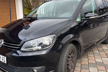 VW Touran 246.500 km 5.400 &euro; Rosenheim 83026