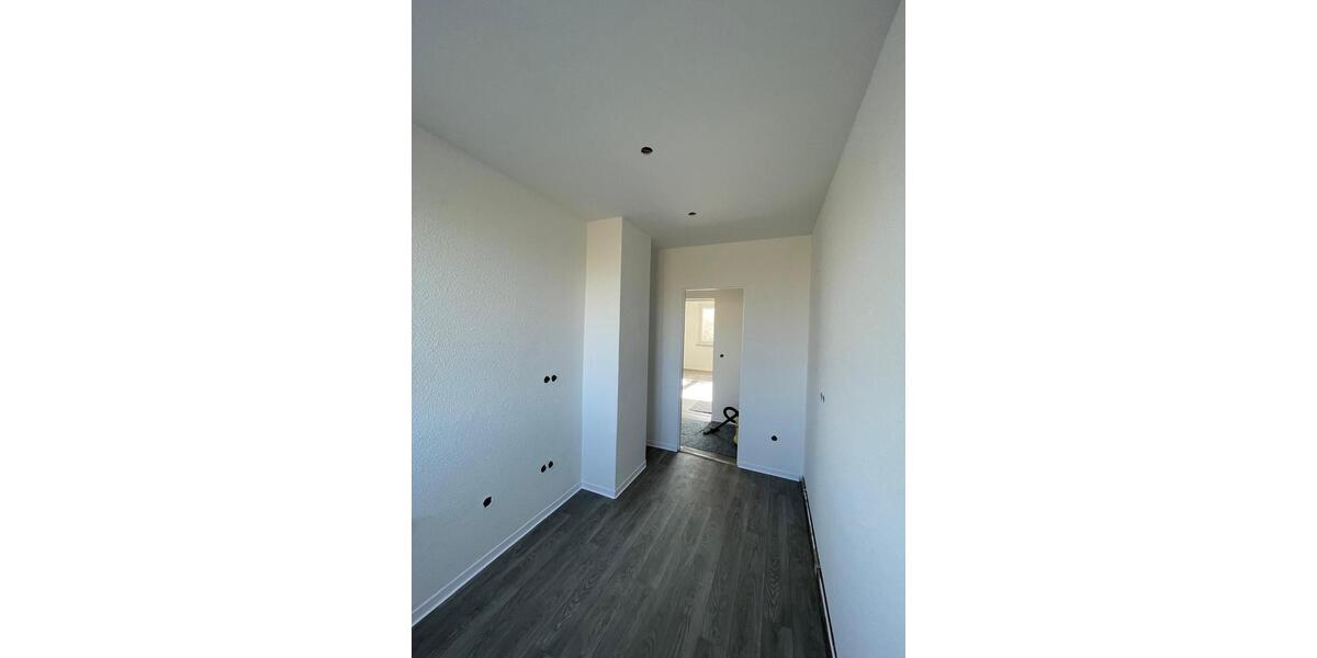 Etagenwohnung Bad Lobenstein - 1 Zimmer, 25 m&sup2;, 175&euro; | Angebot:26070761