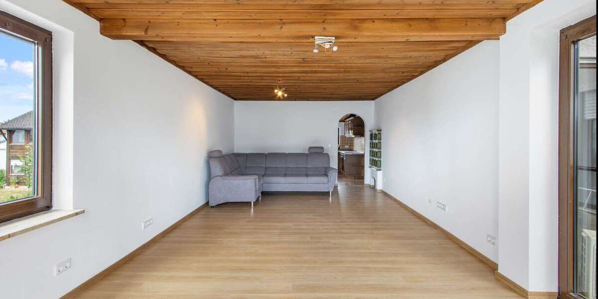 Groß & Gemütlich | Balkonwohnung im ruhigen Zuchering - 3.5 Ingolstadt Münchener Straße | Angebot:27121828