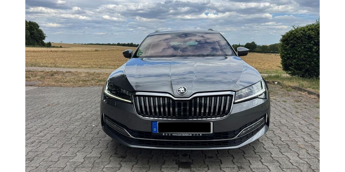 Skoda Superb 66.000 km 25.800 &euro; Wiesbaden 65205