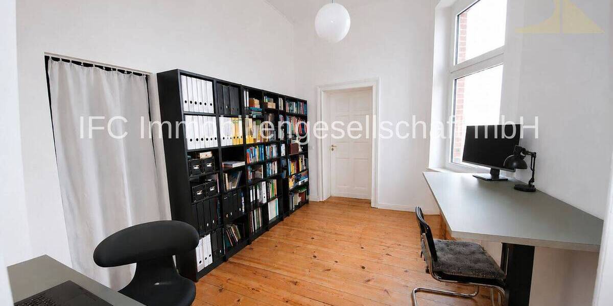 Etagenwohnung Dessau-Roßlau Siedlung - 4 Zimmer, 110 m&sup2;, 192.000&euro; | Angebot:26807340