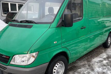 Mercedes-Benz Sprinter 209.000 km 8.900 &euro; Hamburg 20097