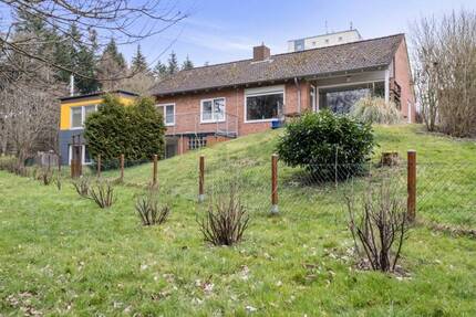 Preetz - am Waldrand: Doppelhaus (2 Wohneinheiten)! 8 zimmer