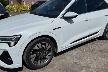 Audi e-tron 140.000 km 28.950 &euro; Ahausen (ehem. TÜV Gelände) 27367