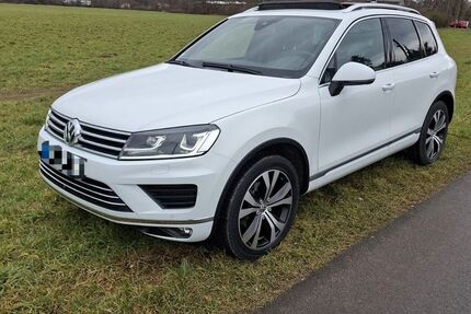 VW Touareg 103.000 km 28.500 &euro; Düsseldorf 40229