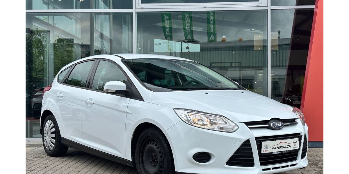 Ford Focus 56.800 km 7.490 &euro; Bad Mergentheim 97980