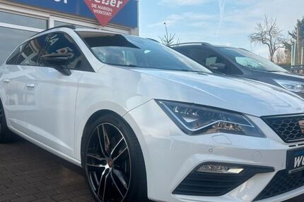 Seat Leon 54.102 km 25.660 &euro; Hungen 35410