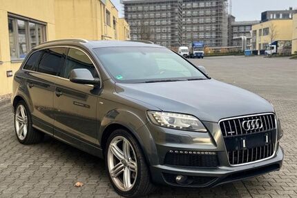 Audi Q7 280.000 km 13.900 € Essen 45143