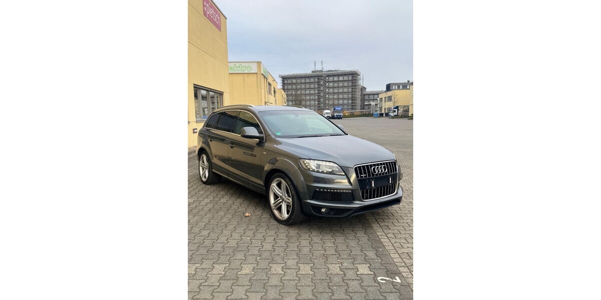 Audi Q7 280.000 km 13.900 € Essen 45143