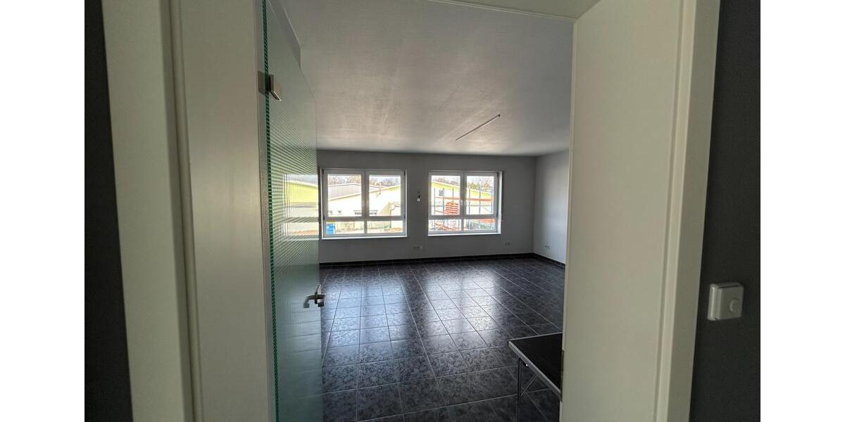 Gewerbeobjekt Philippsburg - 3 Zimmer, 1.520&euro; | Angebot:24723025