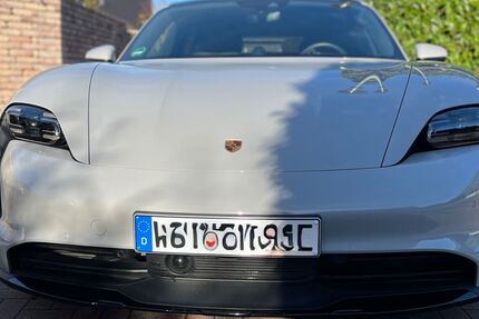 Porsche Taycan 43.900 km 58.711 € Westerstede 26655