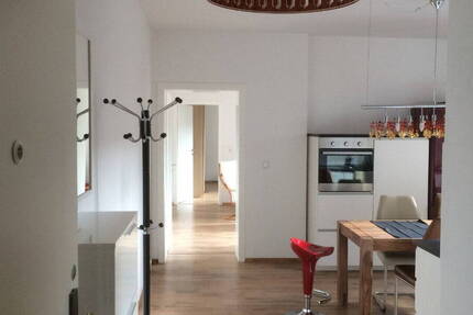 Wohnung Düsseldorf Unterbilk - 2 Zimmer, 60 m&sup2;, 1.440&euro; | Angebot:26802576