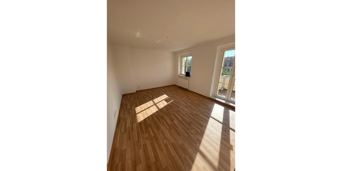 Etagenwohnung Leuna - 2.5 Zimmer, 63 m&sup2;, 581&euro; | Angebot:25988887