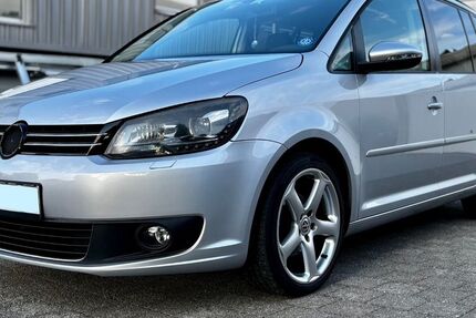 VW Touran 170.321 km 7.100 € Friedrichshafen 88048