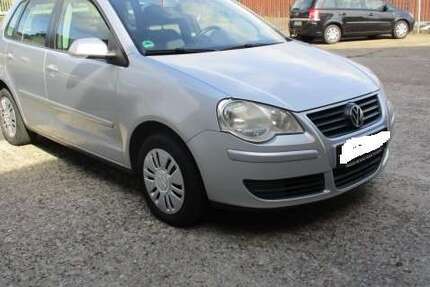 VW Polo 128.000 km 2.950 € Ibbenbueren 49477