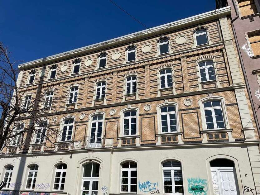 Büro in Halle (Saale) 1.140 € 175 m²