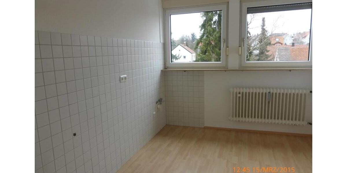 Dachgeschoßwohnung Gerbrunn - 3 Zimmer, 71 m&sup2;, 875&euro; | Angebot:26665642