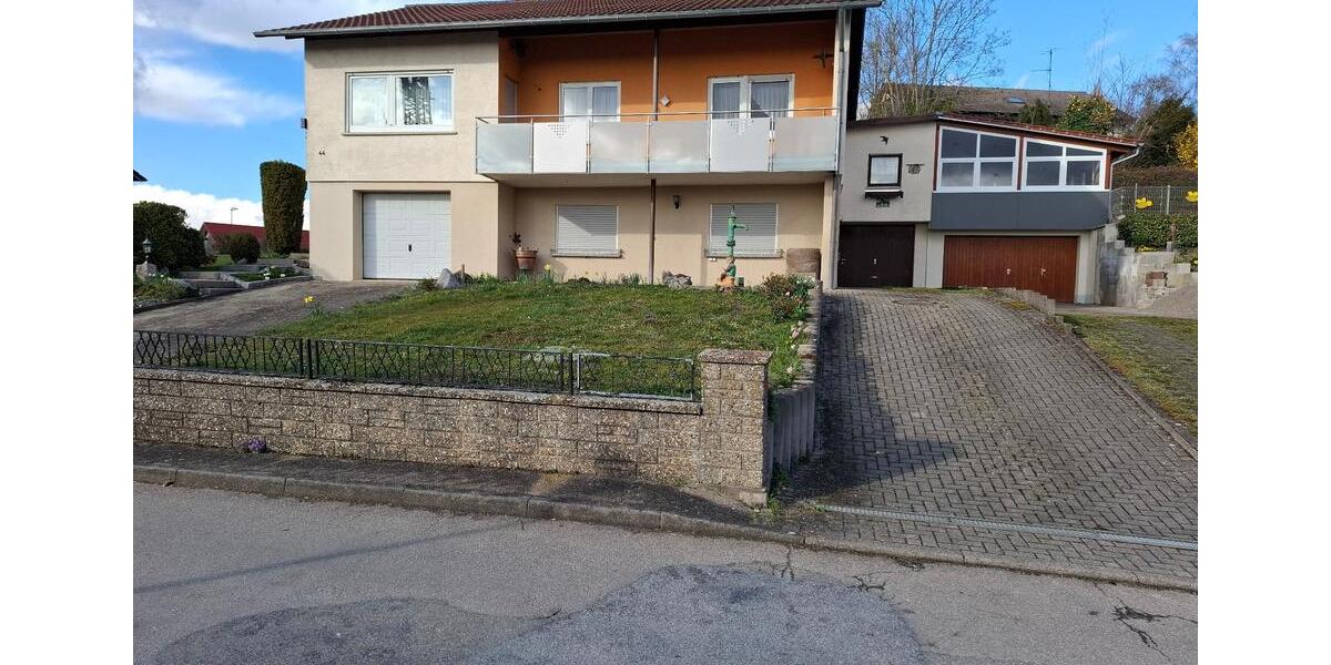 Einfamilienhaus Sulz am Neckar - 4 Zimmer, 167 m&sup2;, 450.000&euro; | Angebot:25933102