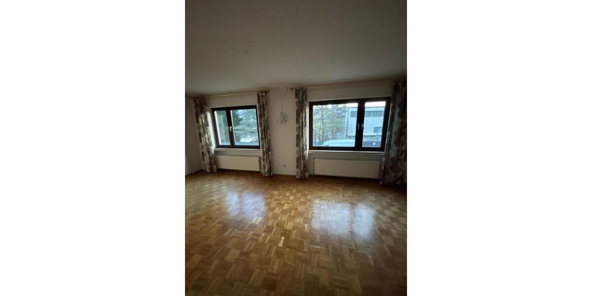 Reihenhaus Wuppertal Gemarkung Elberfeld - 7 Zimmer, 235 m&sup2;, 2.300&euro; | Angebot:24755207