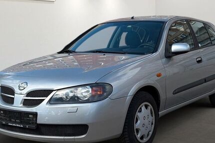 Nissan Almera