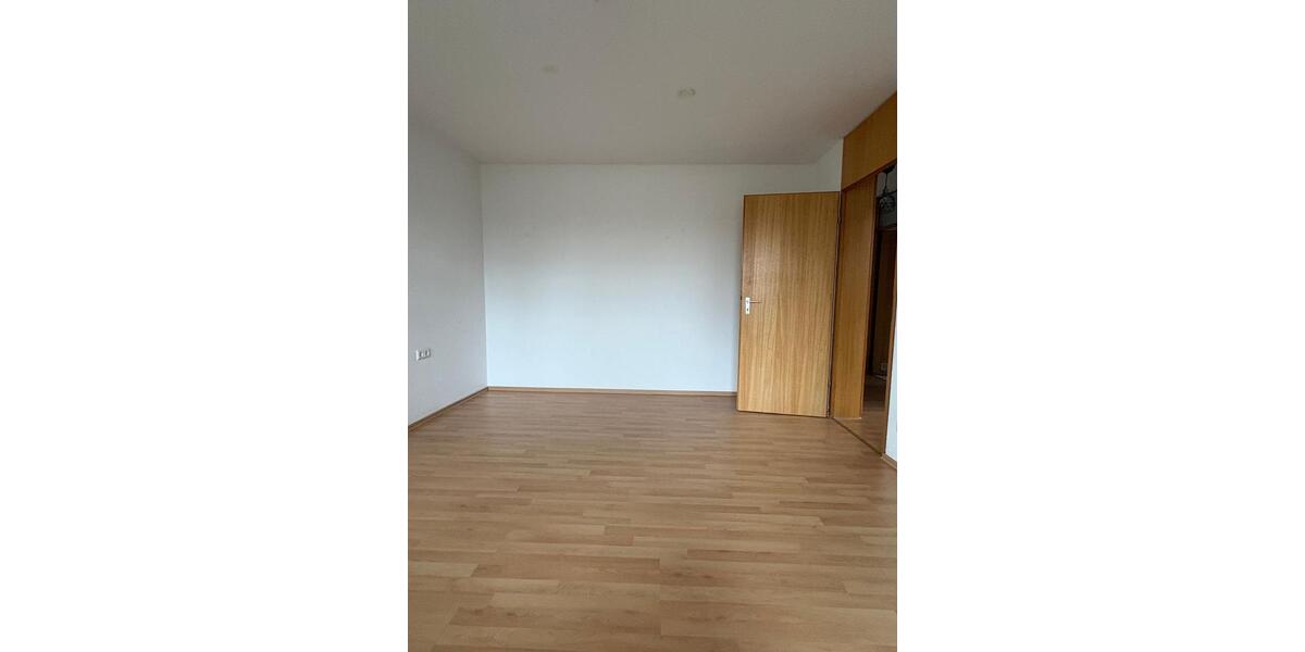Einfamilienhaus Backnang - 3.5 Zimmer, 119 m&sup2;, 1.320&euro; | Angebot:25380390