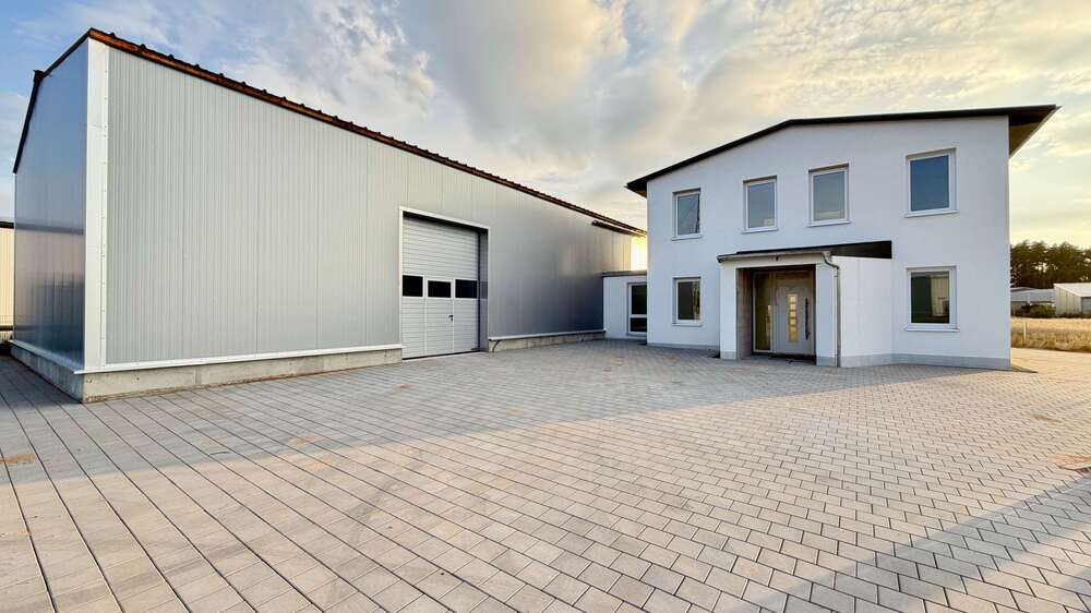 Gewerbeobjekt Röttenbach - 649.900&euro; | Angebot:27145498