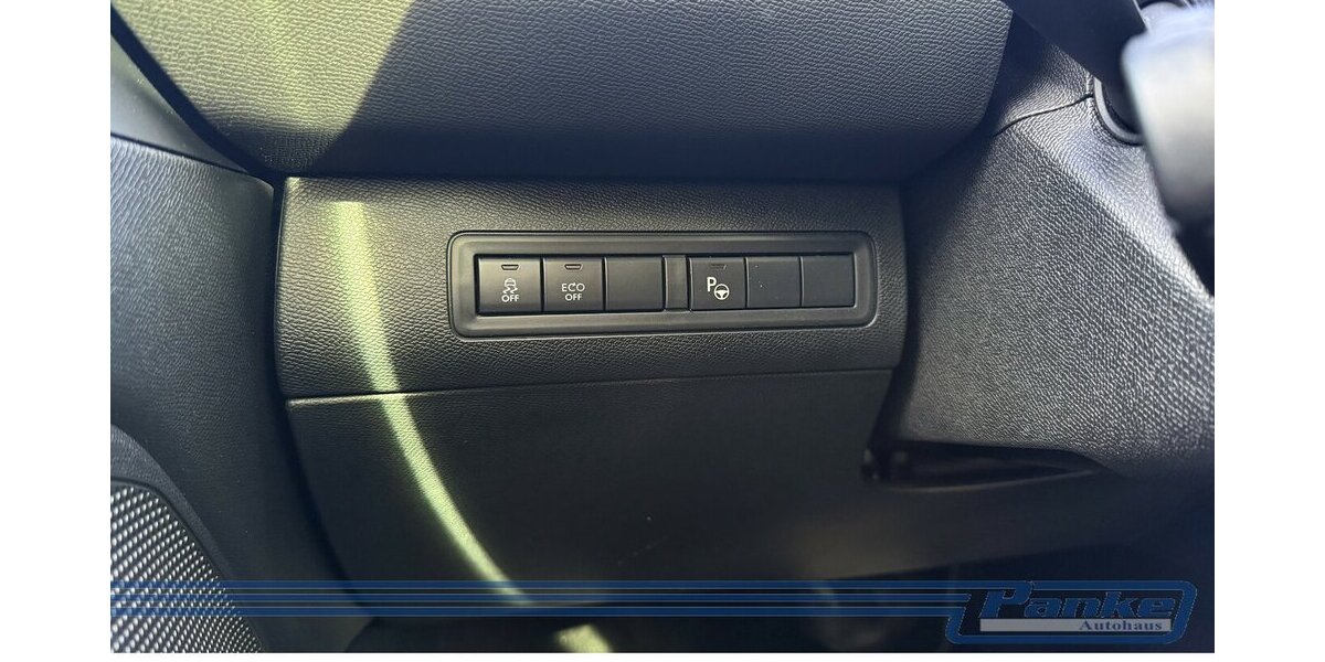 Peugeot 308 GT 180*Pano*TotW*LED*RFK*Denon*SHZ*NAV* 112.235 km 11.990 &euro; Berlin 13187