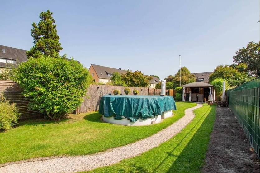 Gemütliche Wohnfläche mit traumhaft großem Garten! #Pool