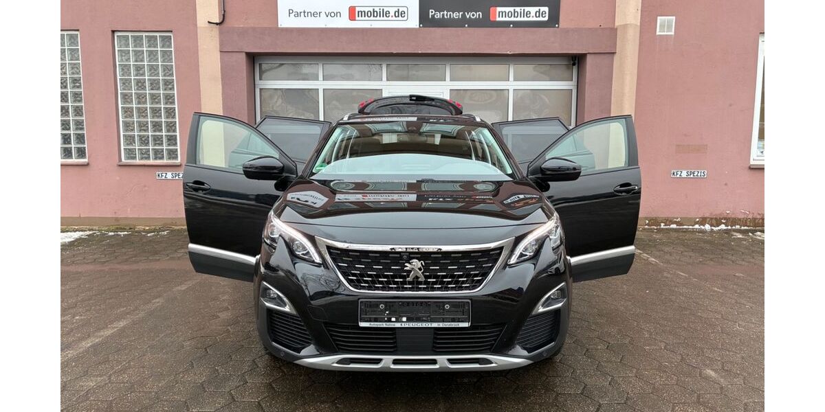 Peugeot 5008 76.550 km 17.470 &euro; Hamburg 20537
