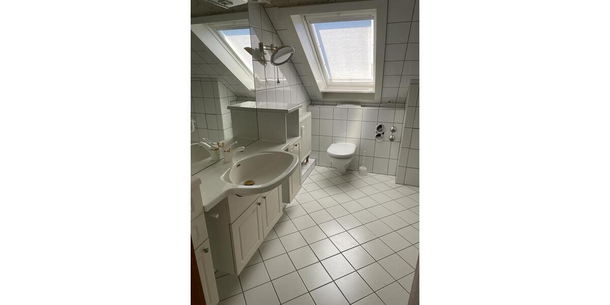 Dachgeschoßwohnung Garbsen Berenbostel - 2.5 Zimmer, 70 m&sup2;, 650&euro; | Angebot:26374682