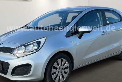 Kia Rio 185.108 km 3.399 &euro; Brehna 06796