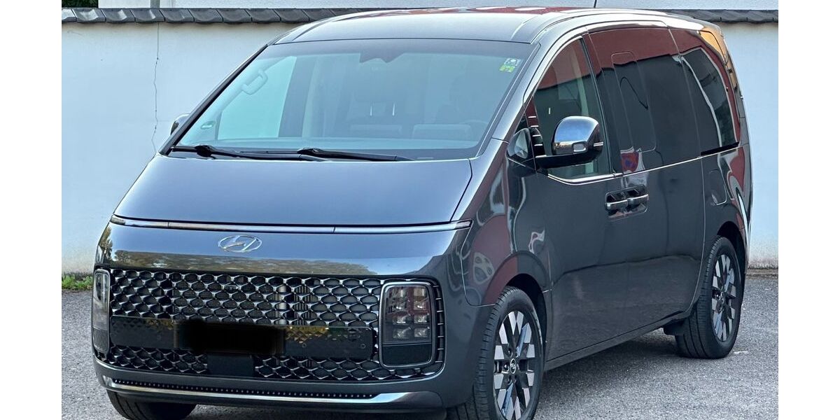 Hyundai STARIA 94.000 km 32.999 &euro; Völklingen 66333