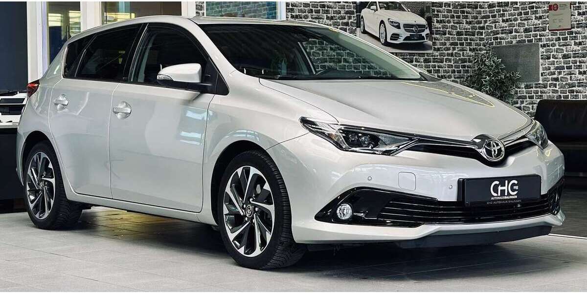 Toyota Auris 29.450 km 14.990 &euro; Balingen 72336