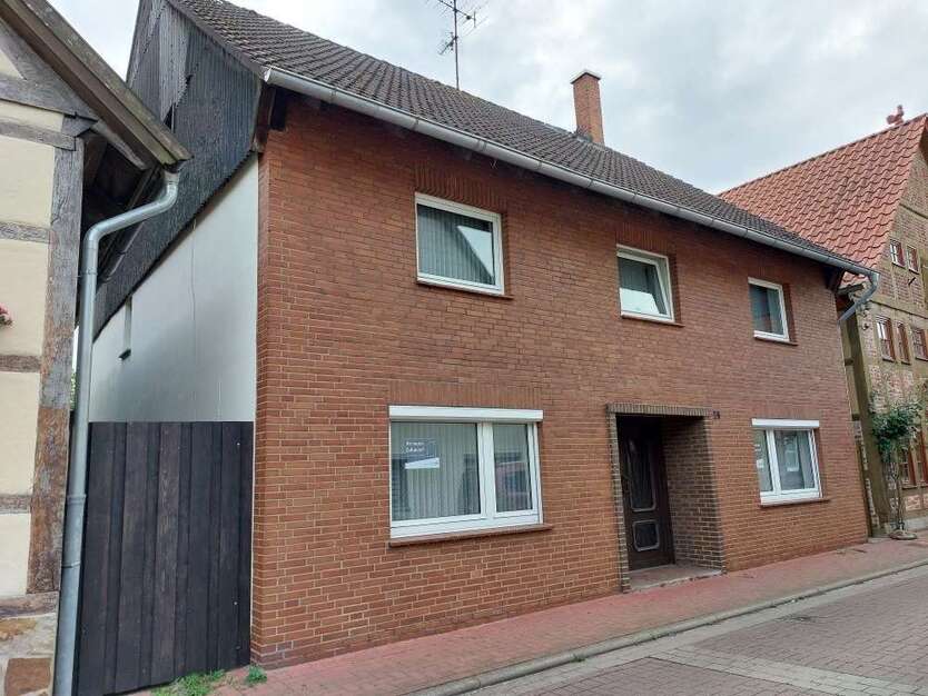 Haus zum Kaufen in Sachsenhagen 145.000 € 130 m²