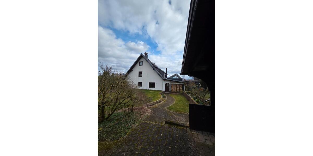 Einfamilienhaus Attendorn - 8 Zimmer, 229 m&sup2;, 450.000&euro; | Angebot:26167213