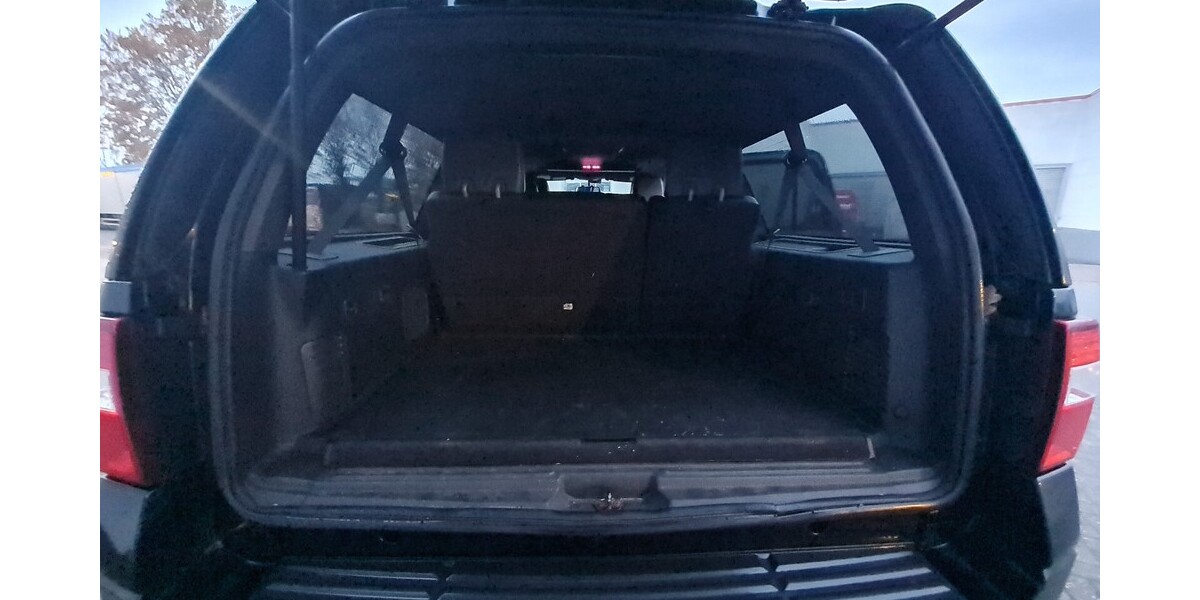 Ford Expedition 237.000 km 16.999 &euro; Bocholt 46395