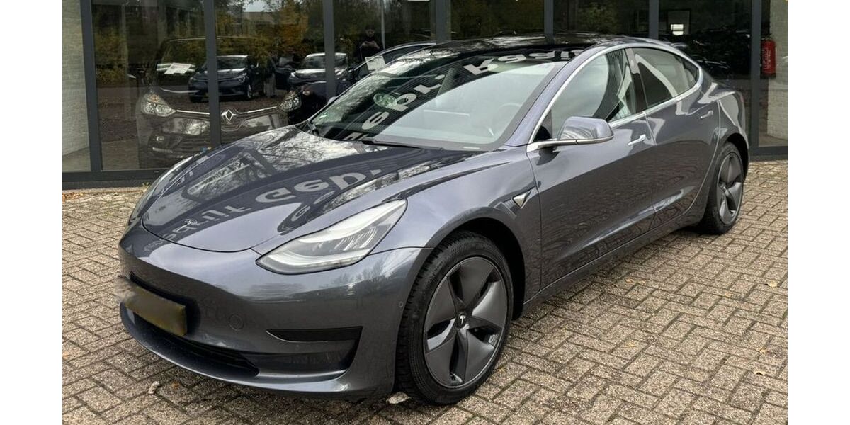 Tesla Model 3 165.000 km 18.200 &euro; Bad Lausick 04651